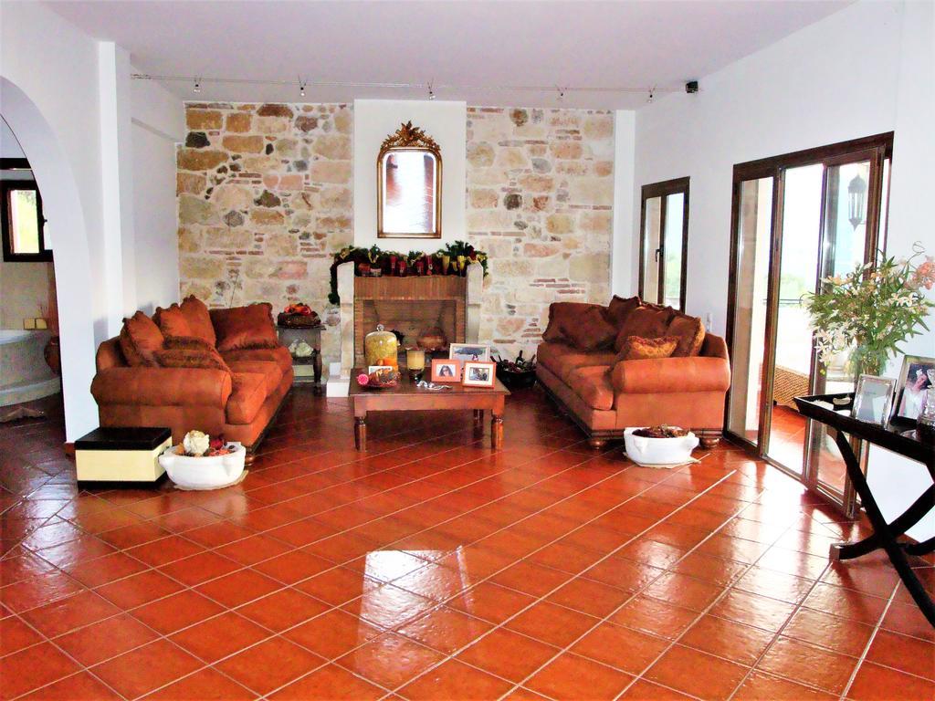 Skroponeria Waterfront Mediterranean Villa מראה חיצוני תמונה
